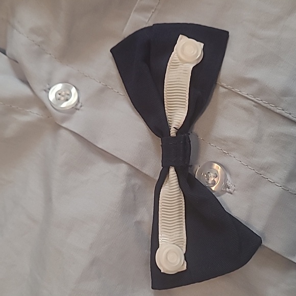 NWOT Dress Shirt with Snap On Bow Tie - Picture 5 of 8